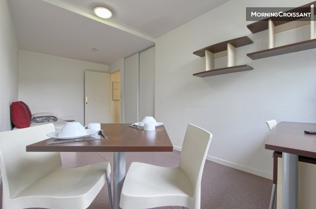 Studio proche RER - Cergy