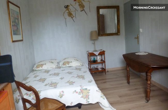 Chambre dans un appartement calme