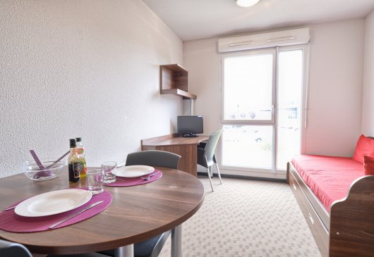 Studio dans résidence verdoyante