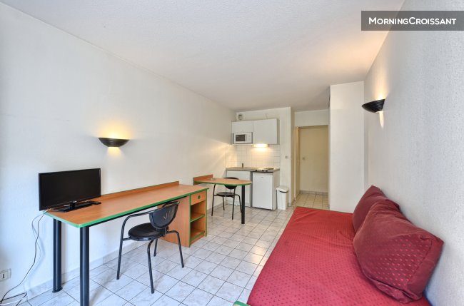 Studio calme côté jardin à Nice