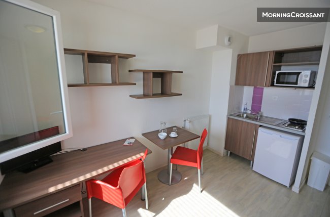 Studio neuf et pratique Valbonne