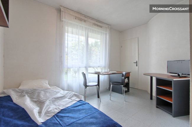 Super studio meublé Paris