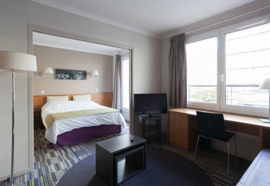 Porte Versailles 2 pièces + parking