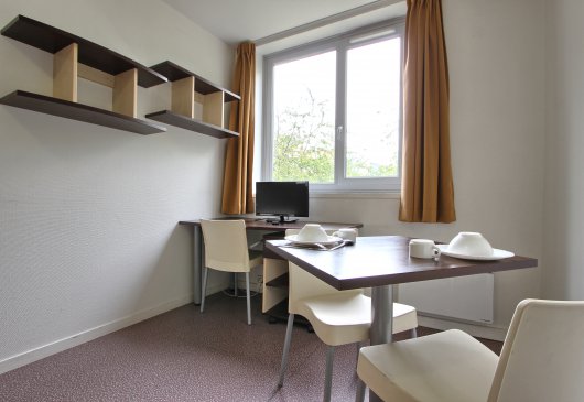 Appartement proche RER A pour 2