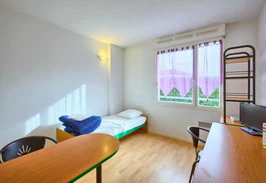 Joli studio accès piscine