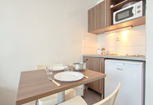 Studio équipé et calme proche Paris