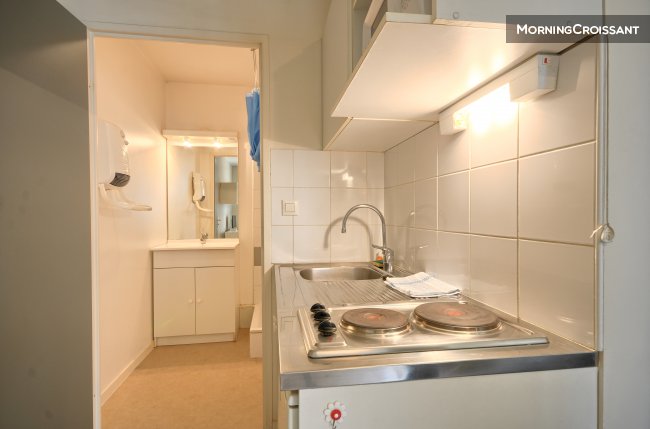 Studio recent, bien placé