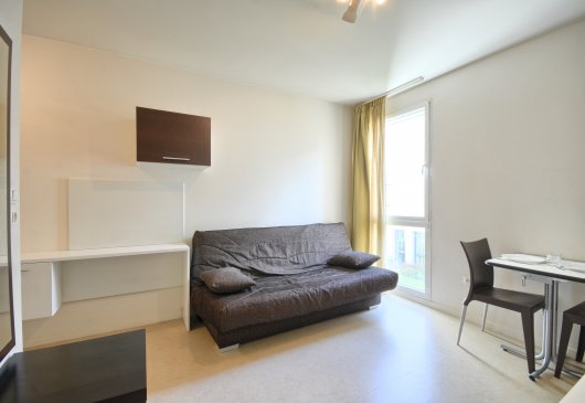 Studio pour 2 gare CHR