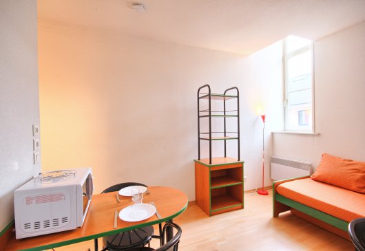 Studio proche l'Hôpital du Hainaut