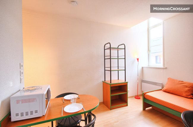 Studio proche l'Hôpital du Hainaut