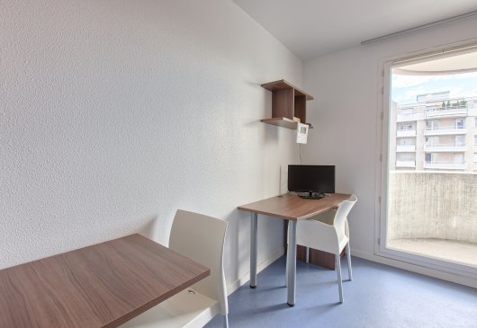 Studio proche tramway