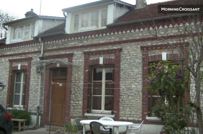 apt F2 dans maison de ville