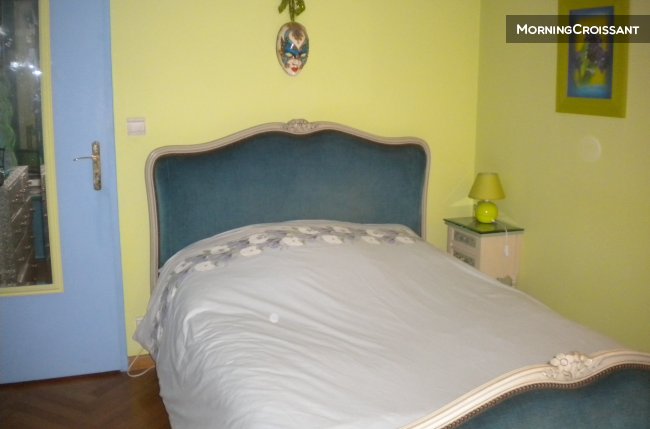 Chambre à 7 mn de Paris/jardin