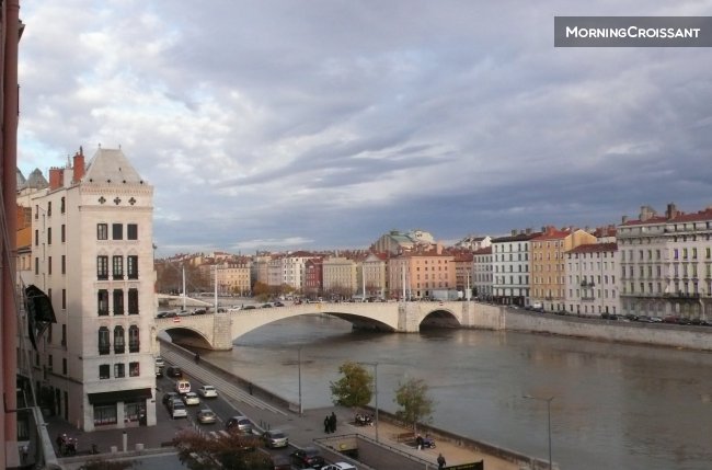 St Georges sur les quais de Saône