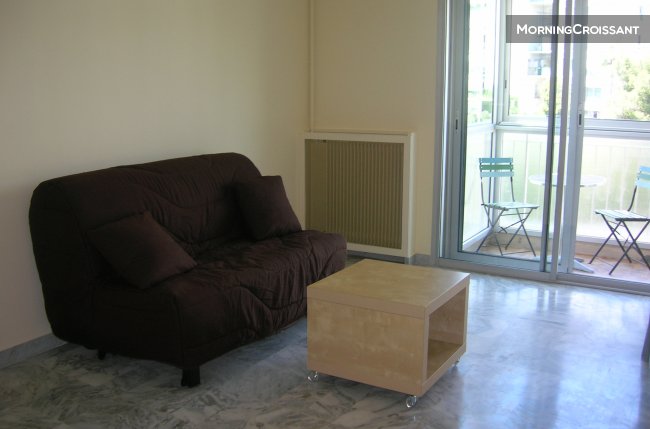 Grand studio meublé proche mer