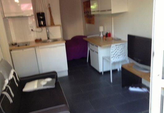 Studio indépendant avec jardin