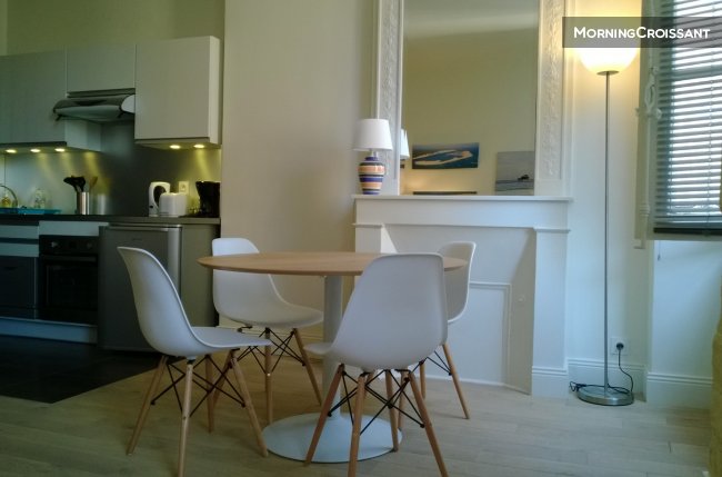 Beau T2 lumineux Bordeaux centre