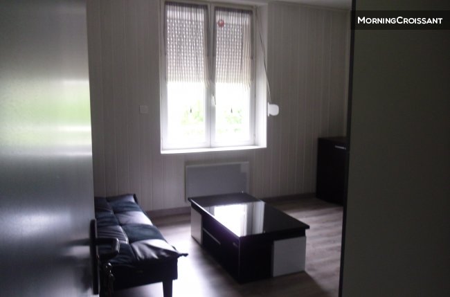 Studio meublé, dans endroit calme 