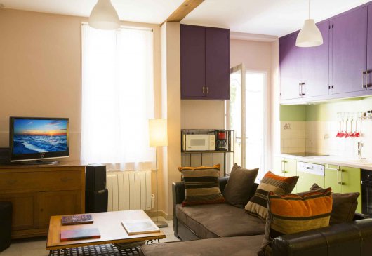 APPARTEMENT-70m²-Cour/Jardin-Garage