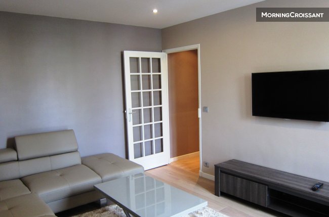 Plein centre neuilly 4 personnes