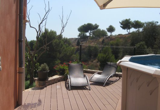 Appart avec piscine-terrasse-jardin