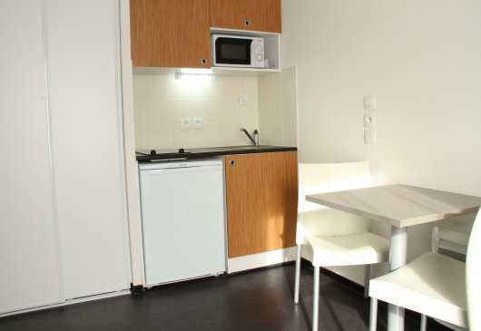 Studio moderne tout équipé 