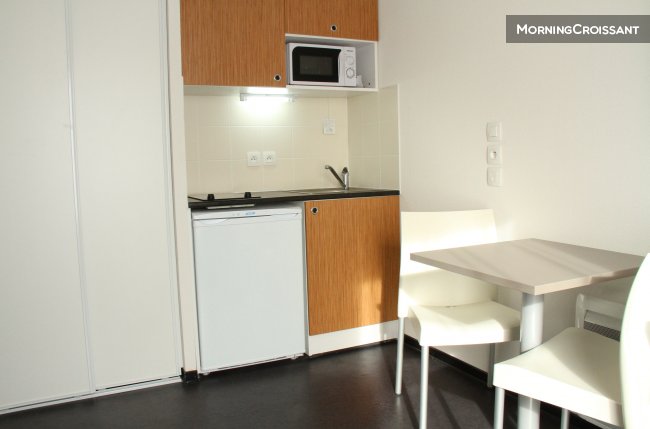 Studio moderne tout équipé 