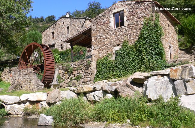 Chalets en Ardeche avec piscine
