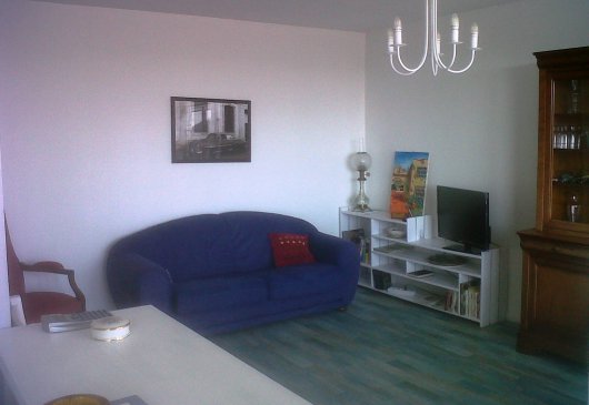 F2  ville avec parking et terrasses