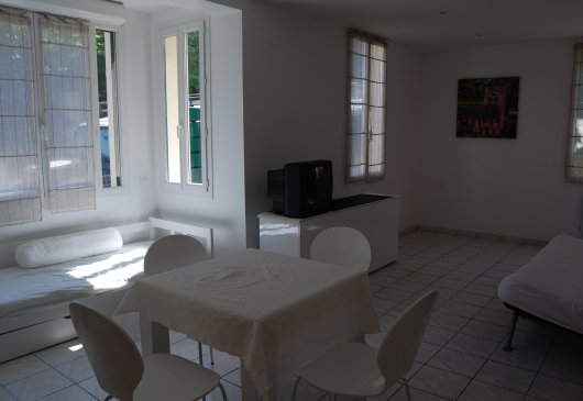 Grand T2 35M² - 800M Grande Plage