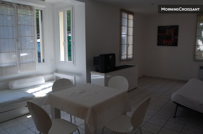 Grand T2 35M² - 800M Grande Plage