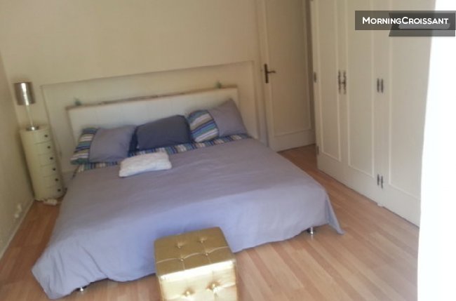 Chambre à Cannes et salle de bain!