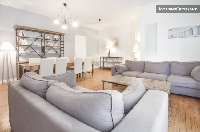 Magnifique Apt Bel immeuble pierre