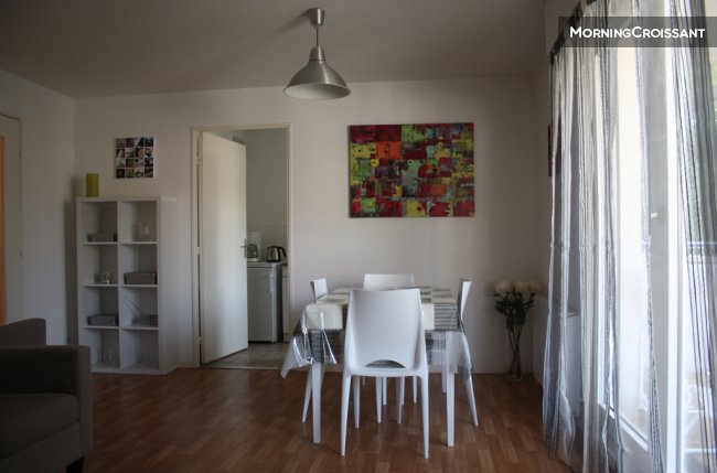 Proche Jardin Public, studio + pkg