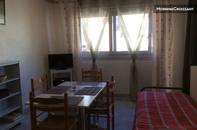 Charmant deux pièces proche mer