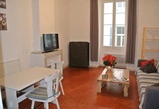 CANNES - A 2 pas des plages 