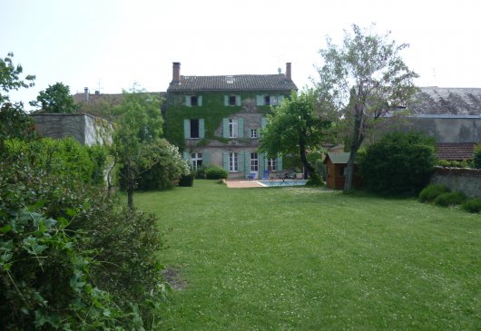 Chambres dans maison de maître