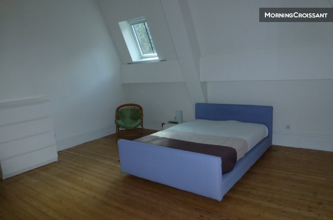 Chambre Ouest à Ecully (69130)