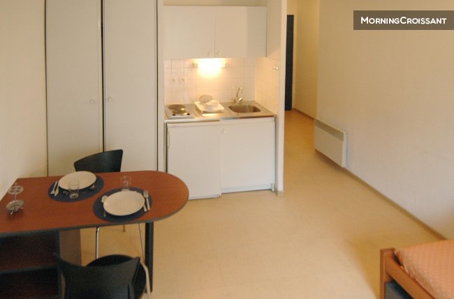 Studio pratique en plein centre