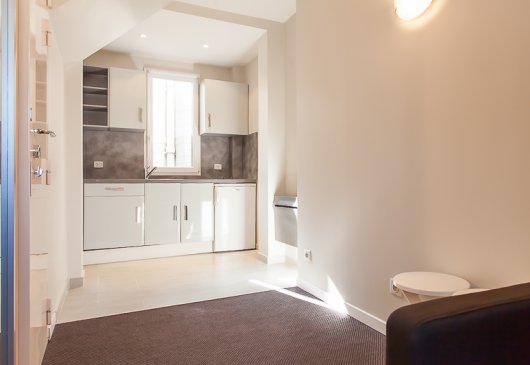 Avenue Montaigne - studio chic 