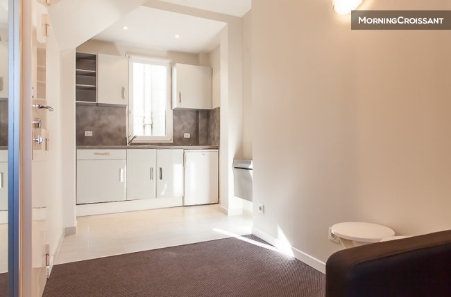 Avenue Montaigne - studio chic 