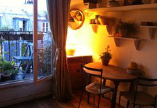 Charmant studio - vue Tour Eiffel
