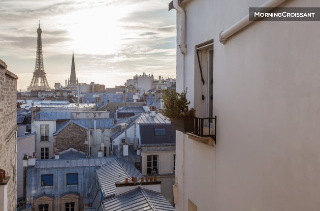 Champs Elysées view of Eiffel tower