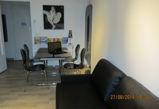 Studio centre ville face à la mer 