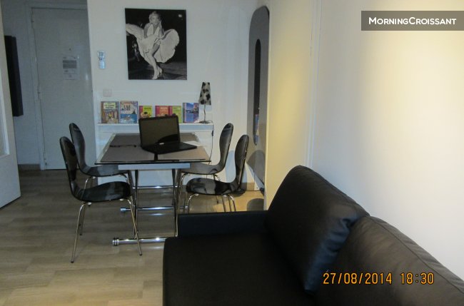 Studio centre ville face à la mer 