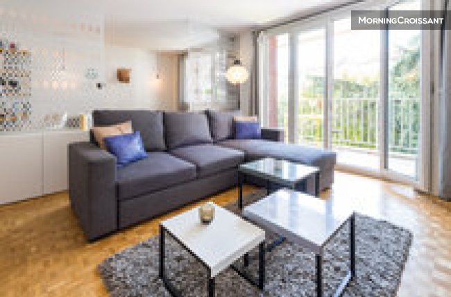 À 2 pas de Lyon, chambre rénovée