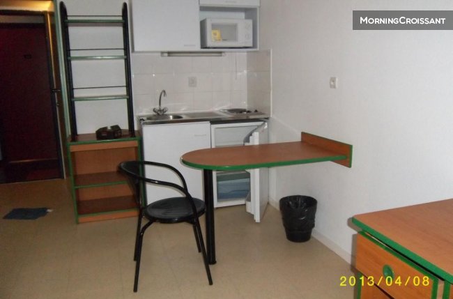 Studio calme, vue sur cour