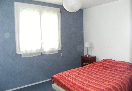 Chambre lumineuse résidence calme