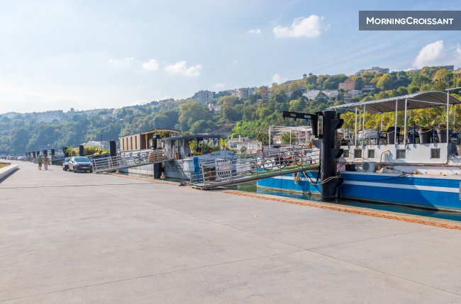 LA TIMONERIE - sur une péniche