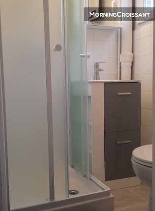 studio meublé très fonctionnel 